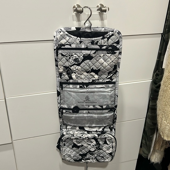 Vera Bradley Compact Hanging Organizer - Picture 6 of 7